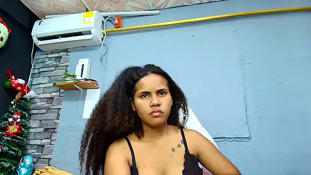 Snapshot of makena18 chatting on February 2025 12:55:01 PM makena18 online show from February 2025 12:55:01 PM