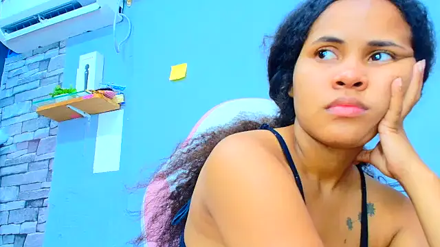 Snapshot of makena18 chatting on February 2025 12:39:02 PM makena18 online show from February 2025 12:39:02 PM