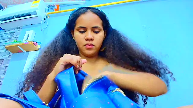 Snapshot of makena18 chatting on February 2025 12:43:02 PM makena18 online show from February 2025 12:43:02 PM