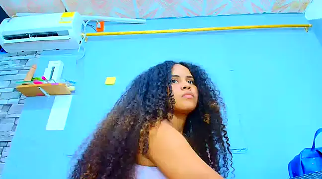 Snapshot of makena18 chatting on February 2025 04:48:02 PM makena18 online show from February 2025 04:48:02 PM