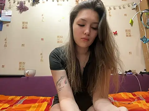 Snapshot of Roni_Cox chatting on February 2025 09:33:01 AM Roni Cox online show from February 2025 09:33:01 AM