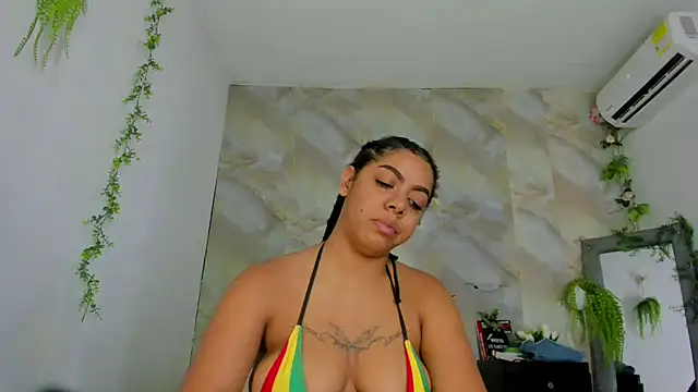 Alika01 online show from September 2025 07:08:02 PM