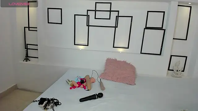 Snapshot of NicholScully chatting on December 2024 07:37:02 PM NicholScully online show from December 2024 07:37:02 PM