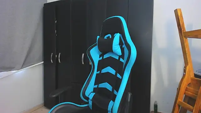 Snapshot of Bray_Kevin chatting on November 2025 03:23:02 PM Bray Kevin online show from November 2025 03:23:02 PM