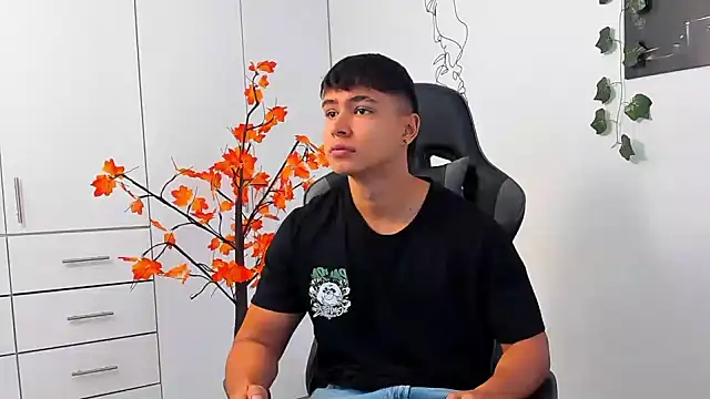 Snapshot of Bray_Kevin chatting on January 2026 05:49:02 PM Bray Kevin online show from January 2026 05:49:02 PM