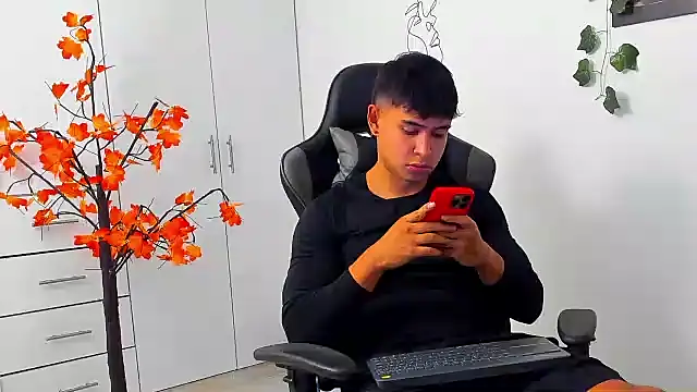 Snapshot of Bray_Kevin chatting on January 2026 11:29:01 PM Bray Kevin online show from January 2026 11:29:01 PM