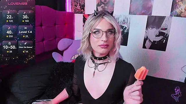 Violetx moon online show from February 2026 12:48:01 AM