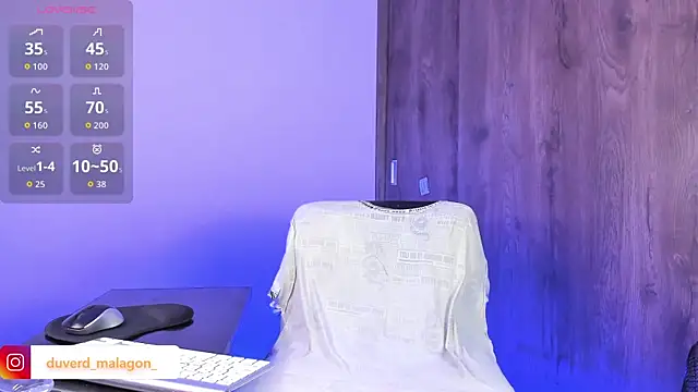 Demian cute18 online show from October 2025 11:33:01 PM