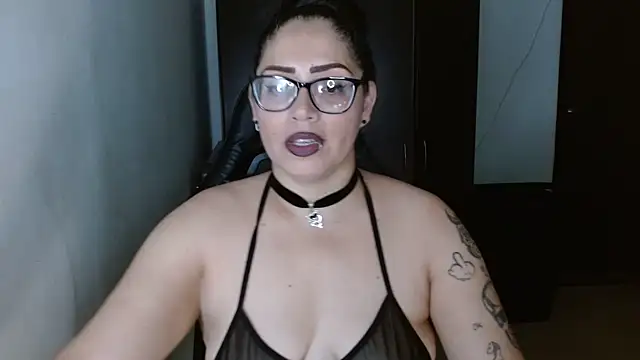 Snapshot of natashasmithe chatting on May 2026 12:19:01 AM natashasmithe online show from May 2026 12:19:01 AM