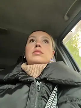 Snapshot of StasyWood chatting on September 2025 01:20:02 AM StasyWood online show from September 2025 01:20:02 AM