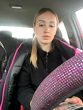 Snapshot of StasyWood chatting on October 2025 01:14:02 AM StasyWood online show from October 2025 01:14:02 AM