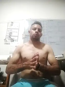 Snapshot of lux2631 chatting on February 2026 03:35:02 PM lux2631 online show from February 2026 03:35:02 PM