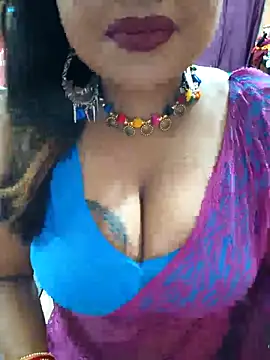 Snapshot of YR-SHIVANI chatting on September 2025 04:04:02 AM YR-SHIVANI online show from September 2025 04:04:02 AM