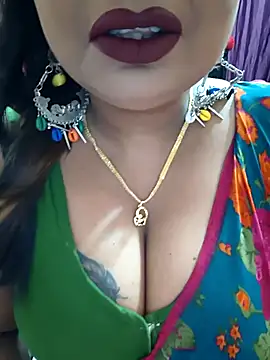 Snapshot of YR-SHIVANI chatting on October 2025 04:22:02 AM YR-SHIVANI online show from October 2025 04:22:02 AM