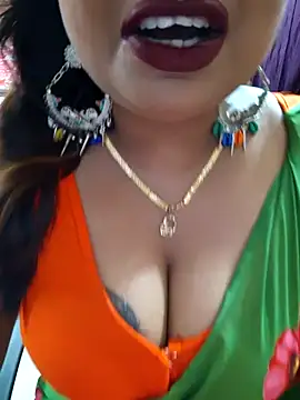 Snapshot of YR-SHIVANI chatting on October 2025 04:35:02 AM YR-SHIVANI online show from October 2025 04:35:02 AM