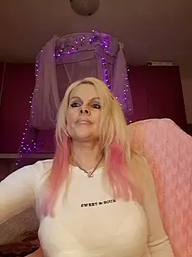 Angeldevilus online show from December 2025 06:27:02 PM