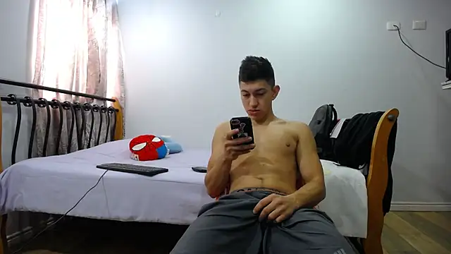 Snapshot of Iam_yourbabyprincess_XD chatting on February 2025 09:16:01 PM Iam yourbabyprincess XD online show from February 2025 09:16:01 PM