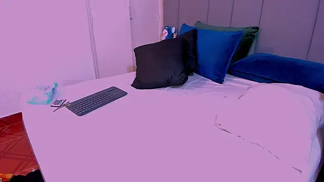 JulianaMiller online show from December 2024 03:58:01 AM