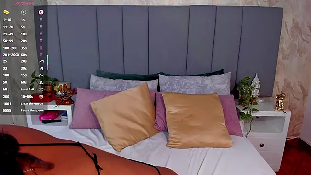 JulianaMiller online show from September 2025 01:44:01 AM