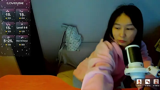 SaraXray online show from February 2026 02:32:01 AM