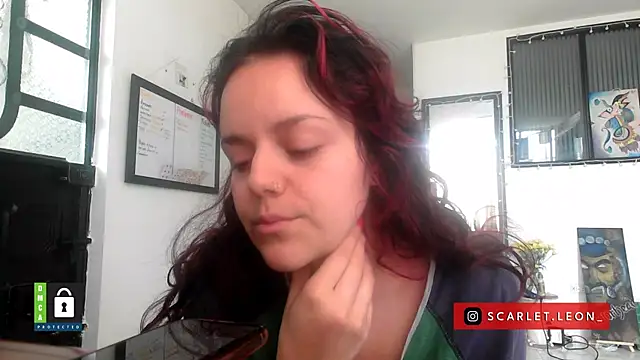 Scarletleon77 online show from January 2026 02:10:02 PM