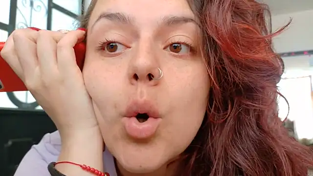Scarletleon77 online show from May 2026 04:04:02 PM