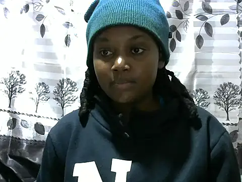Snapshot of Sweet_kelsiey chatting on February 2025 11:50:01 PM Sweet kelsiey online show from February 2025 11:50:01 PM