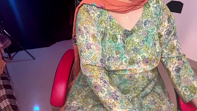 tigress kashish online show from February 2025 07:03:01 PM
