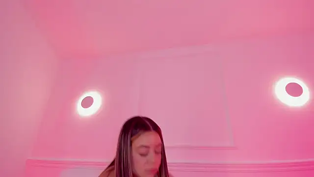 sarah-bonneth online show from May 2026 11:51:01 AM