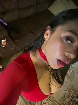 Snapshot of PUSHYLATE chatting on April 2026 06:04:02 PM PUSHYLATE online show from April 2026 06:04:02 PM