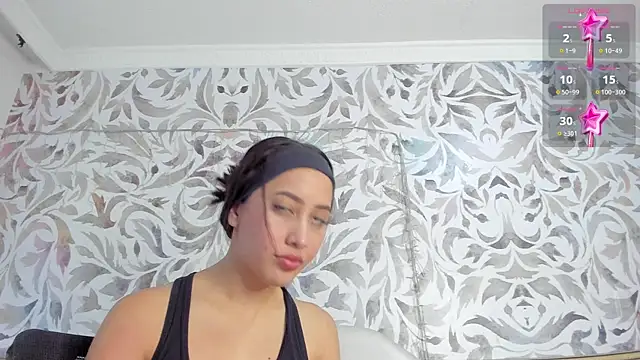 valentina cortes72 online show from January 2025 02:25:01 PM