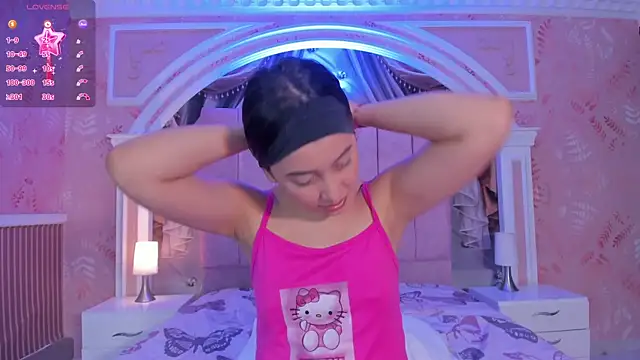 valentina cortes72 online show from February 2025 05:25:02 PM