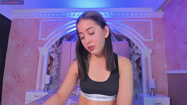 valentina cortes72 online show from February 2025 11:41:02 AM