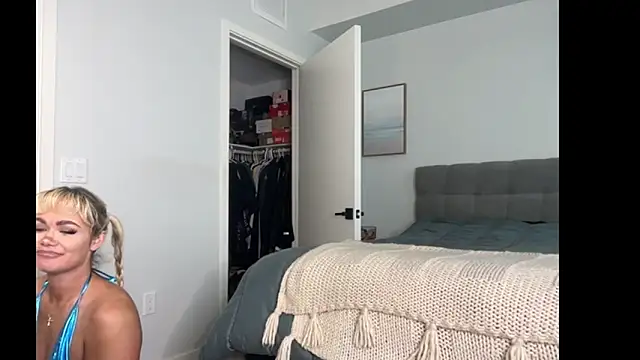 Snapshot of ElenaErickson chatting on March 2026 07:51:02 PM ElenaErickson online show from March 2026 07:51:02 PM