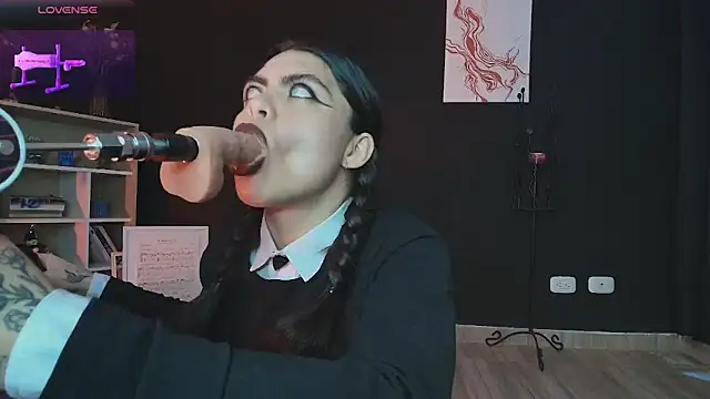 Snapshot of _WednesdayFriday_ chatting on February 2025 05:59:01 PM WednesdayFriday online show from February 2025 05:59:01 PM