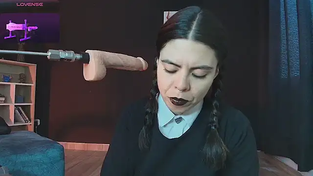 Snapshot of _WednesdayFriday_ chatting on February 2025 05:18:02 PM WednesdayFriday online show from February 2025 05:18:02 PM