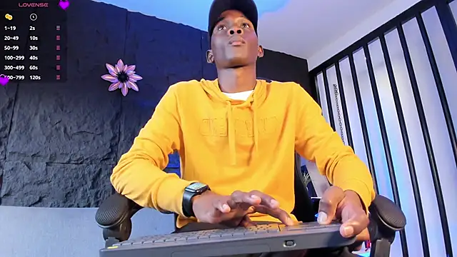 Snapshot of JacksonMuller_ chatting on December 2025 01:17:04 PM JacksonMuller online show from December 2025 01:17:04 PM