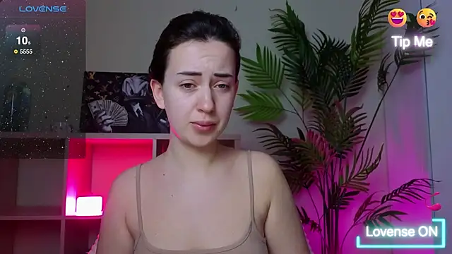 SweetieKendl online show from May 2026 10:26:02 PM