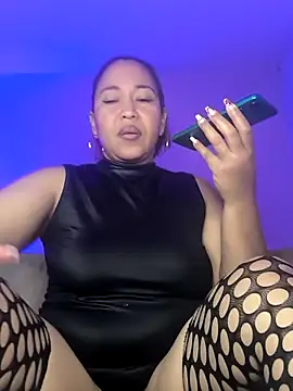 Snapshot of debboraWagner chatting on October 2025 01:23:01 PM debboraWagner online show from October 2025 01:23:01 PM