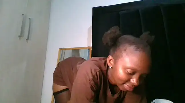 Snapshot of Sexy_barb2 chatting on January 2025 08:12:01 PM Sexy barb2 online show from January 2025 08:12:01 PM