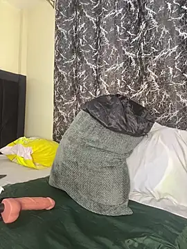 Snapshot of Sexy_barb2 chatting on February 2026 08:33:02 AM Sexy barb2 online show from February 2026 08:33:02 AM