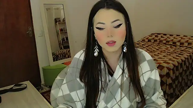 Sophie Fantasys online show from June 2026 04:06:02 AM