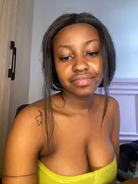 Snapshot of hot_daily chatting on February 2025 12:43:01 PM hot daily online show from February 2025 12:43:01 PM