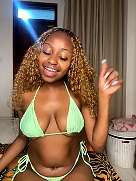 Snapshot of hot_daily chatting on December 2025 12:07:01 AM hot daily online show from December 2025 12:07:01 AM