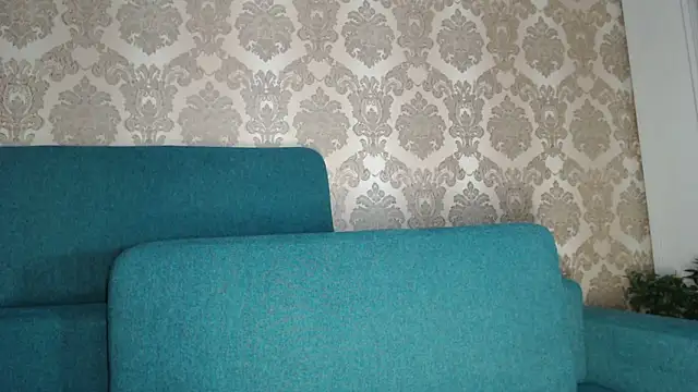 Snapshot of Louise_Lavender chatting on February 2025 11:44:02 AM Louise Lavender online show from February 2025 11:44:02 AM