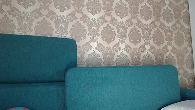 Snapshot of Louise_Lavender chatting on March 2025 09:52:02 AM Louise Lavender online show from March 2025 09:52:02 AM