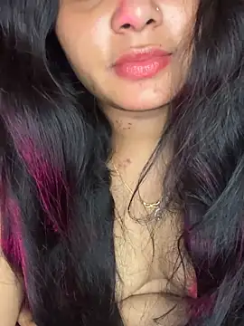 Sexy-Varsha online show from October 2025 10:45:01 AM