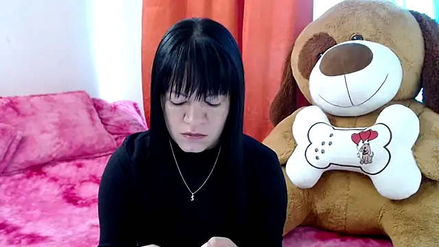 Cristal w online show from March 2026 04:01:02 PM