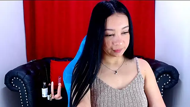 Snapshot of Lila_Pinky chatting on January 2025 02:05:01 PM Lila Pinky online show from January 2025 02:05:01 PM
