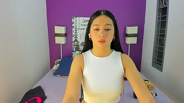 Lila Pinky online show from February 2026 12:48:02 PM